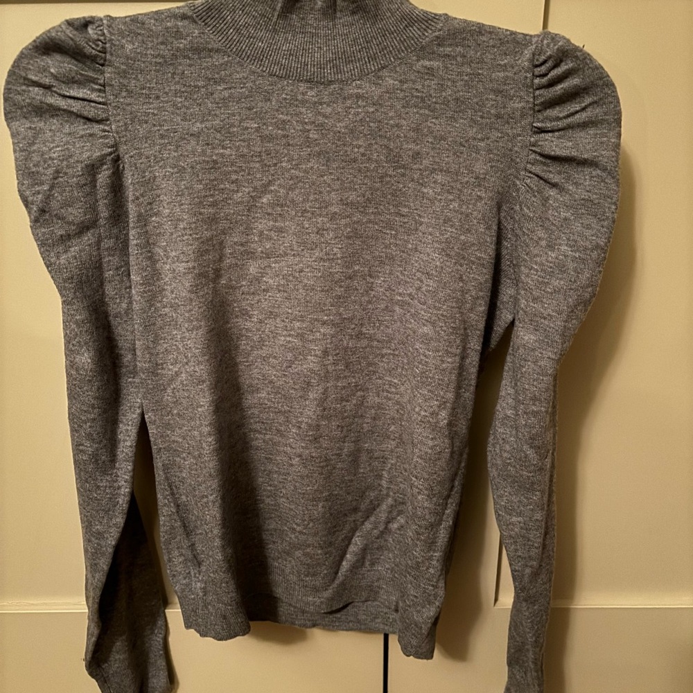 Gray Puff Sleeve Sweater
